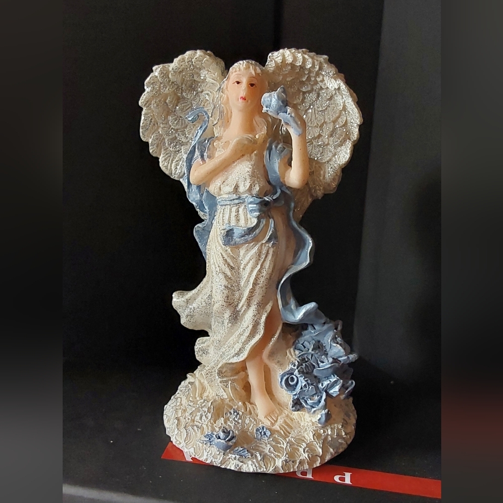 K's Collection Heavenly Angels Figurine Hand Painted
